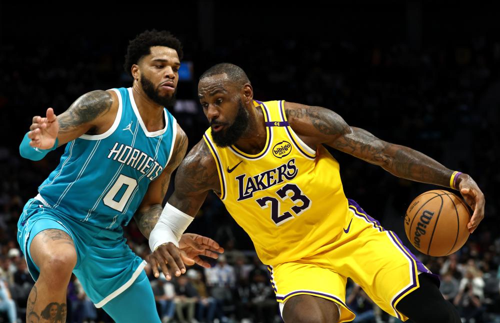 据了场面主 据了场面主