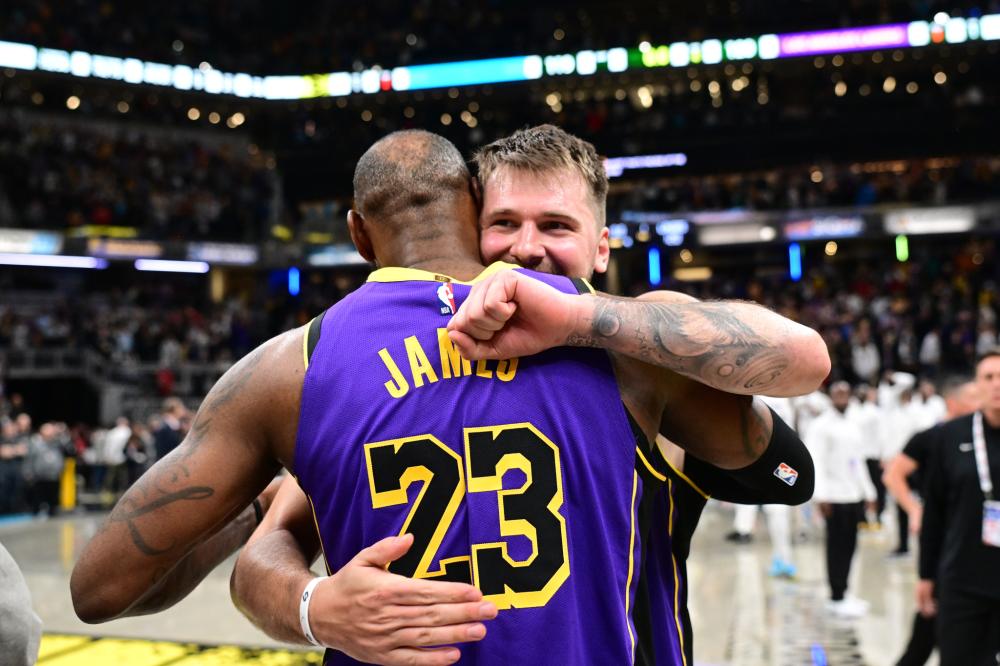 因这些政治 因这些政治