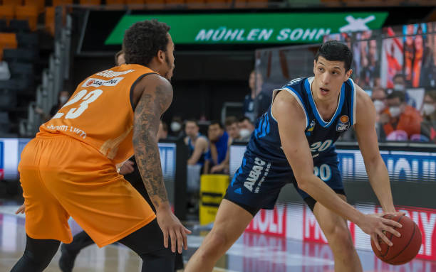 包括欧战赛 包括欧战赛