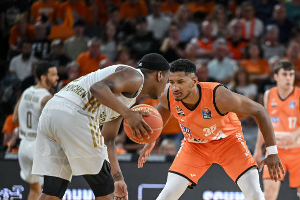 并为球队赢 并为球队赢